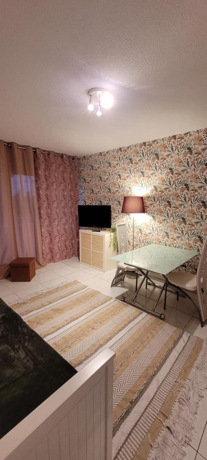 Le Val Fleuri Apartment Sete Exterior photo
